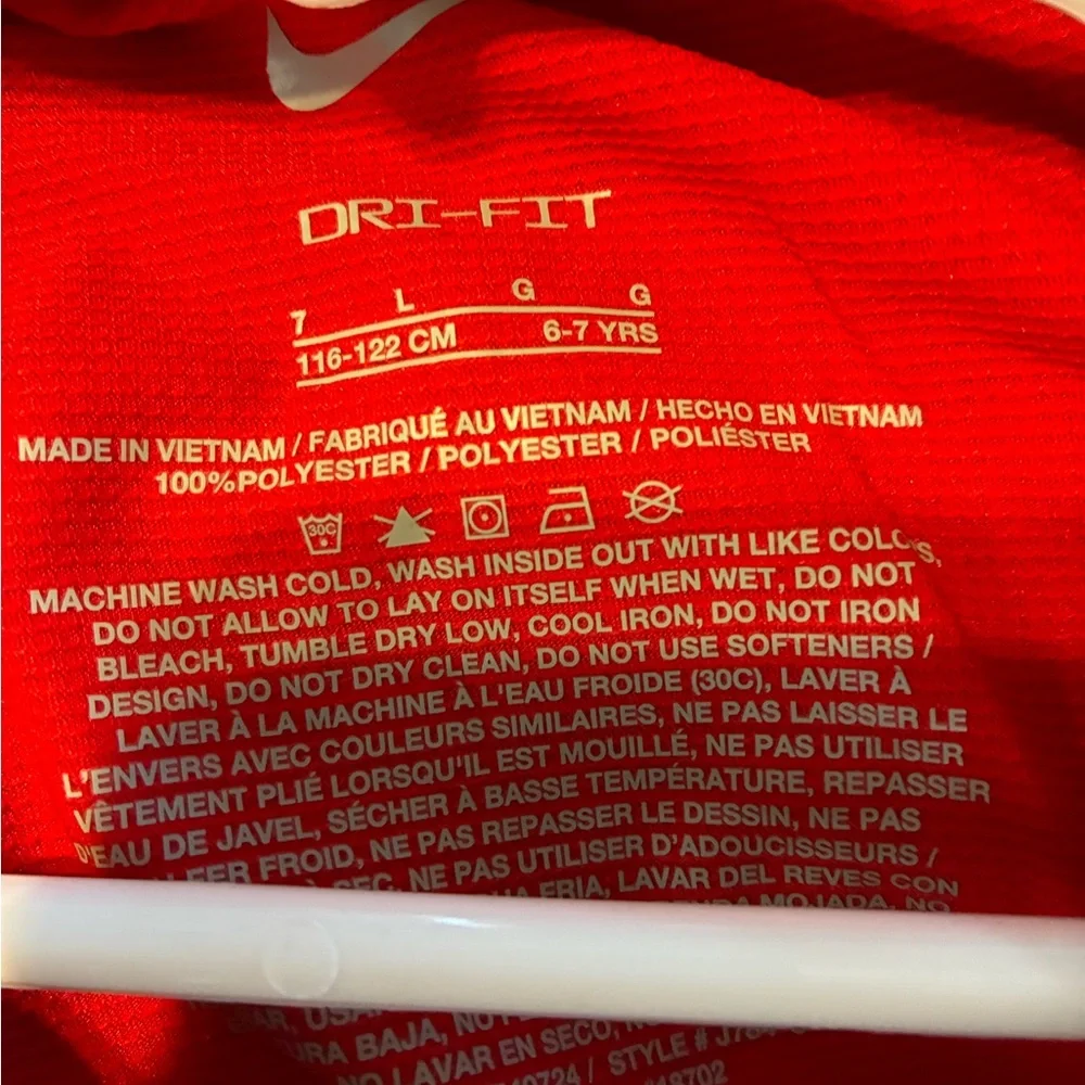 Nike Kids Red Long Sleeve Shirt size 7 kids New